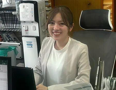 営業 山田 夢佳 紹介写真