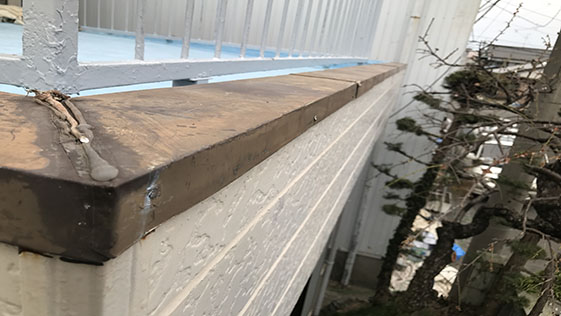 静岡県焼津市店舗 笠木の施工前画像