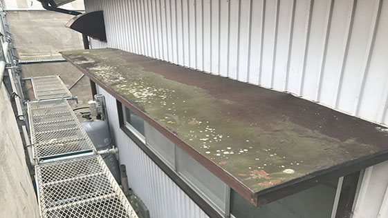 静岡県磐田市一般住宅 庇の施工前画像