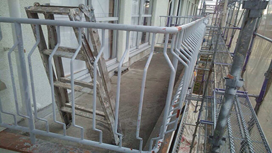 静岡県藤枝市アパート 手摺の施工前画像