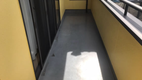 静岡県袋井市一般住宅 ベランダの施工前画像