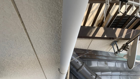 静岡県浜松市南区一般住宅 横樋の施工前画像