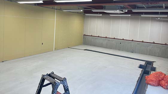 神奈川県茅ヶ崎市工場床 床の施工前画像