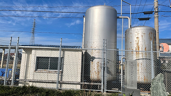 静岡県磐田市タンク塗装 塗装の施工前画像