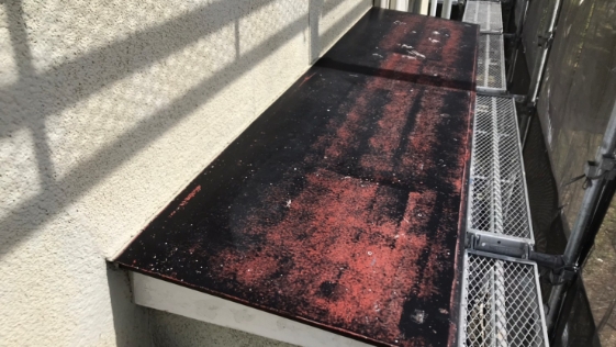 静岡県浜松市K様邸一般住宅 庇の施工前画像