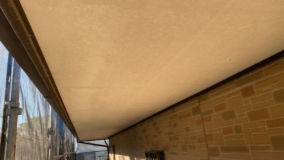 静岡県袋井市T様邸一般住宅 軒天の施工前画像