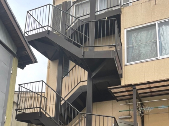 静岡県袋井市M様階段鉄骨塗装の施工後画像