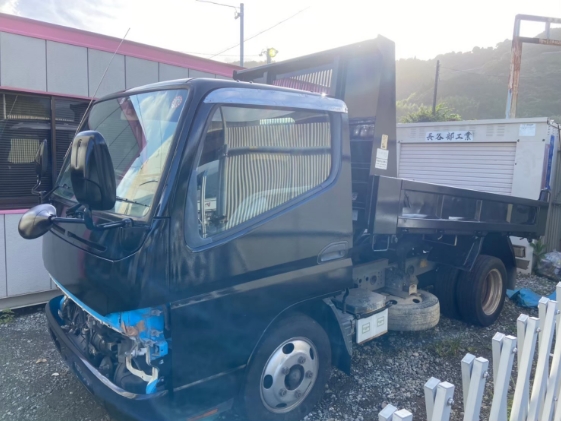 静岡県静岡市トラック塗装の施工前画像