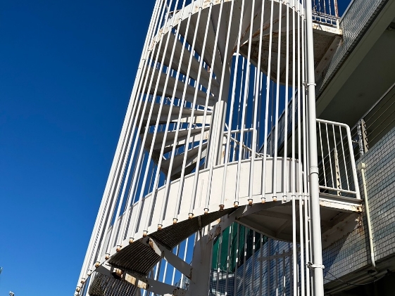 静岡県浜松市H様 鉄骨階段塗装工事の施工後画像