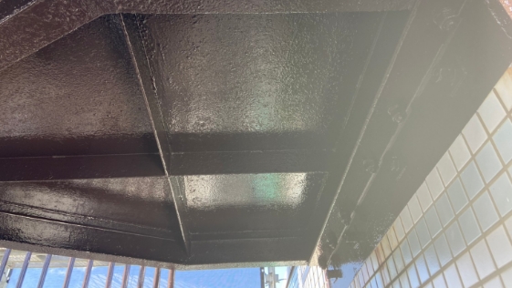 静岡県浜松市H様 鉄骨階段塗装工事 階段の施工後画像