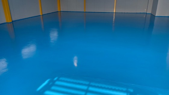 愛知県豊橋市 M様工場 床の施工後画像