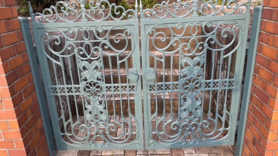 静岡県静岡市 I様邸一般住宅 鉄扉の施工後画像