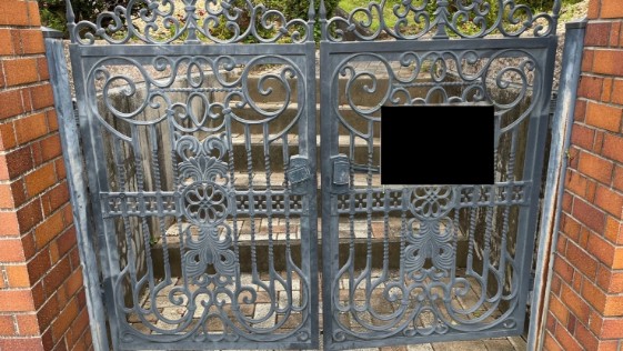 静岡県静岡市 I様邸一般住宅 鉄扉の施工前画像