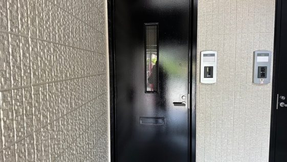 静岡県浜松市　Pアパート 玄関の施工後画像