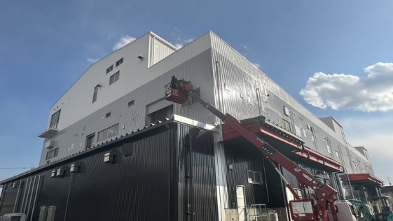 O様倉庫大規模改修工場 外観の施工後画像