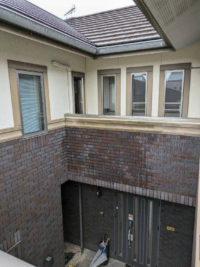 静岡県浜松市 N様 一般住宅 玄関の施工前画像