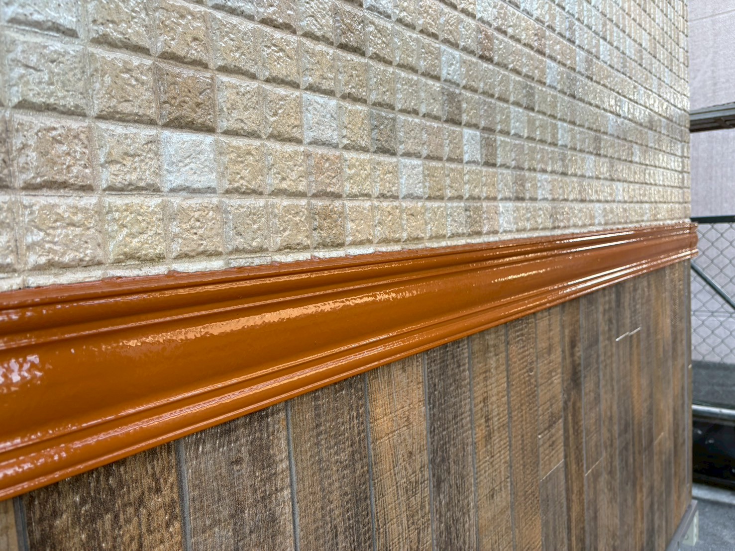 静岡県磐田市O様邸 一般住宅の外壁塗装工事 帯板の施工後画像