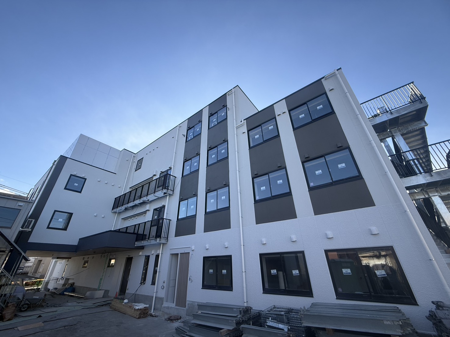 東京都町田　新築吹付工事の施工後画像