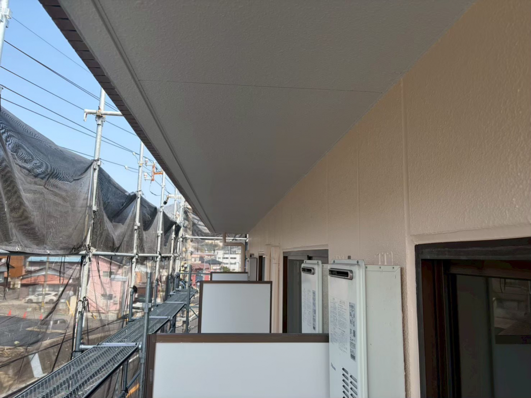 岐阜県マンション外部内部塗装工事 軒天の施工後画像