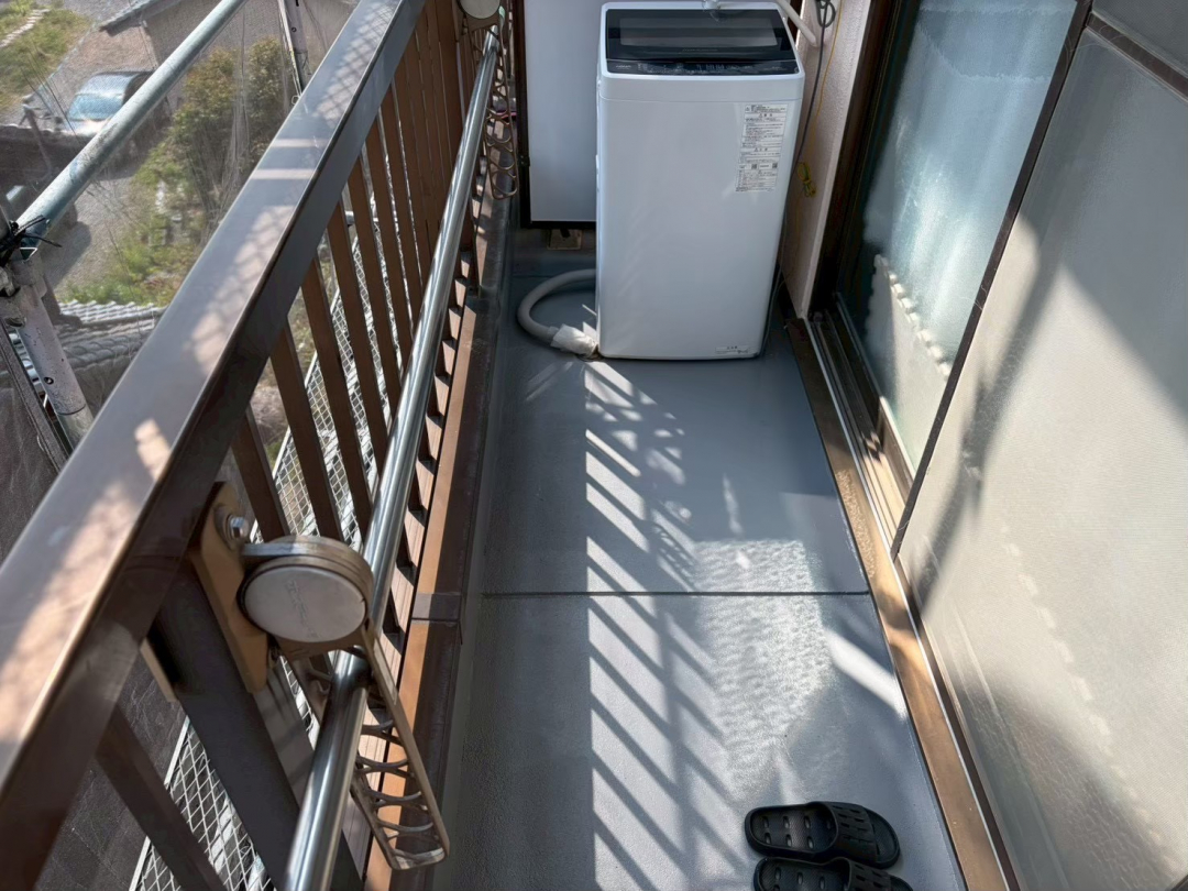岐阜県マンション外部内部塗装工事 ベランダ防水の施工後画像