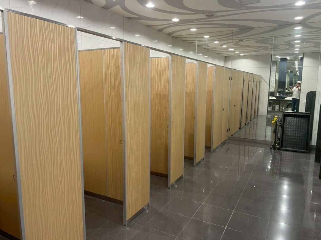 ダイナム様　改修工事 トイレの施工前画像